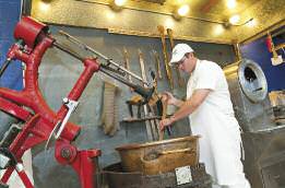 Cover-Choc-Nugget-Candy