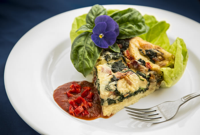 Brunch Bleu Cafe Strata.001