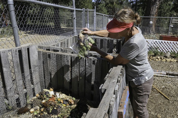 Edible Garden BeddingDown SlowFood final 1th