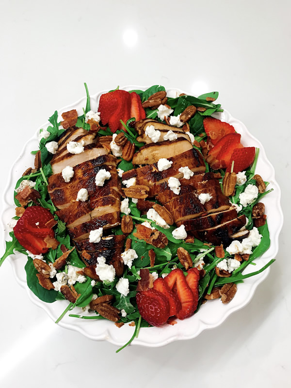 Strawberry and Balsamic Grilled Chicken Salad wr
