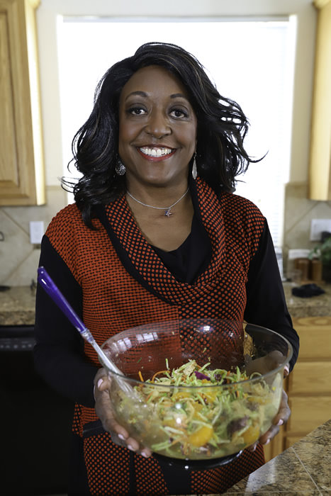 Angie Taylor cooks 4621