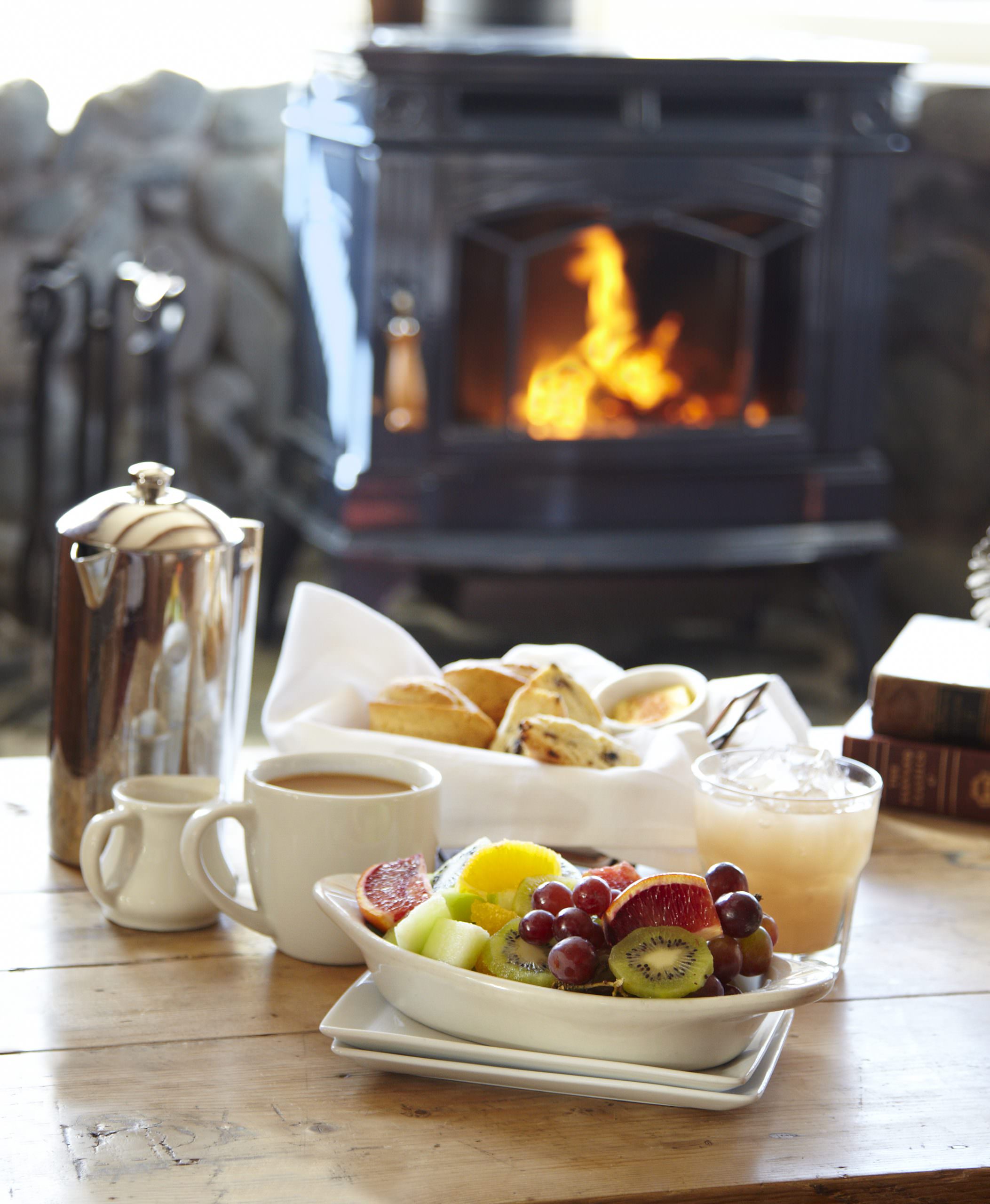 Nicks Cove Lodging Cottage breakfast 2 credit 2012 frankenyimages.com