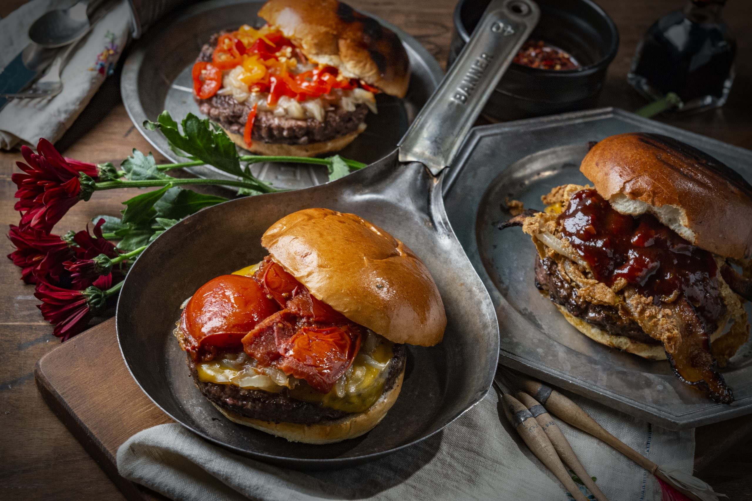 Burgers at Monaciello