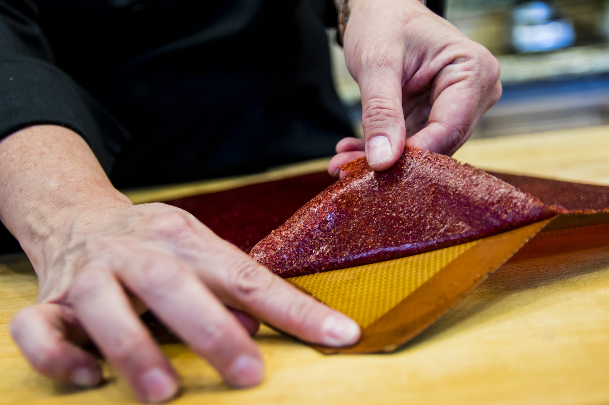 Fruit leather removing fruit leather from silpat01