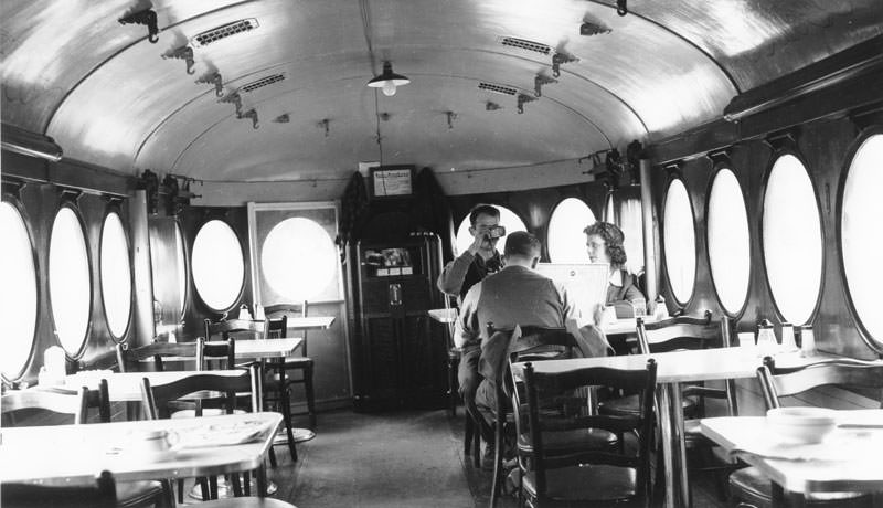 Denny interior NSRM