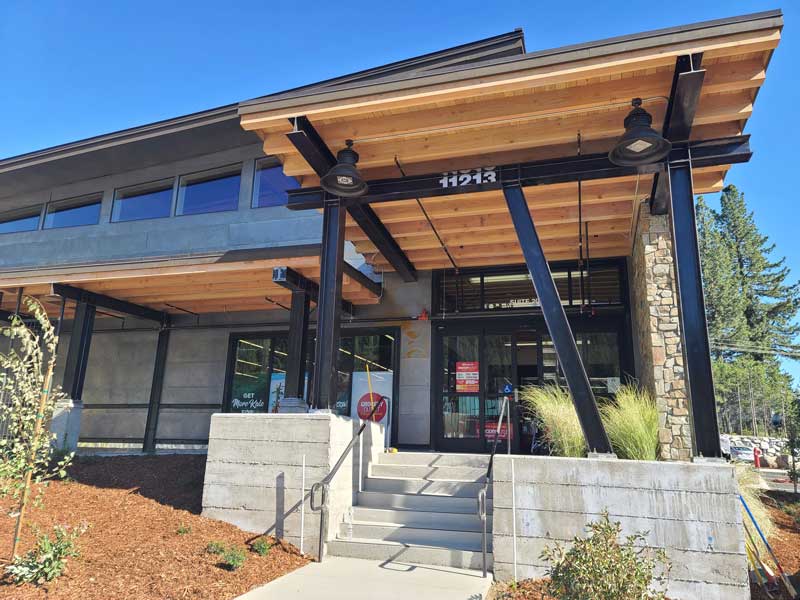 web Grocery Outlet front 2