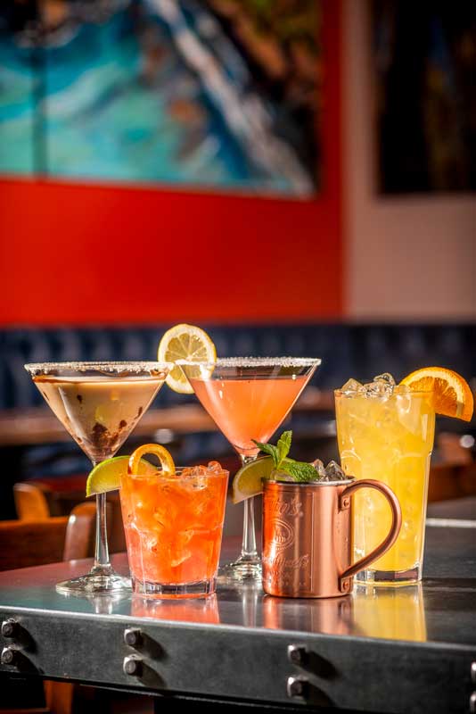 web PeavineTaphouse Cocktails Group 174